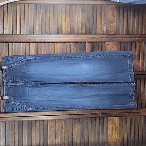 Women's One Commuity Size 9 Jeans